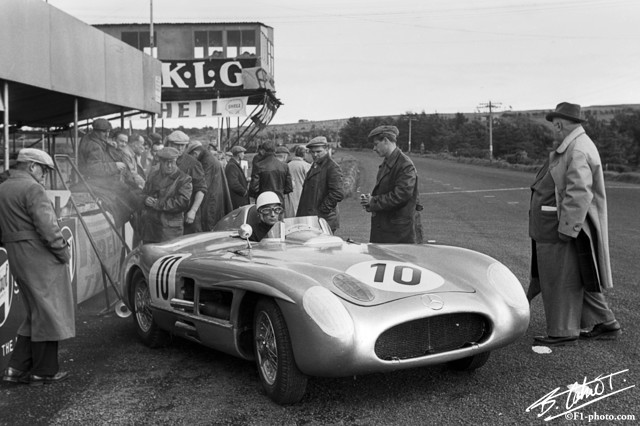 Moss_1955_TouristTrophy_03_BC.jpg