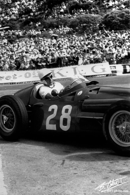 Moss_1956_Monaco_03_BC.jpg