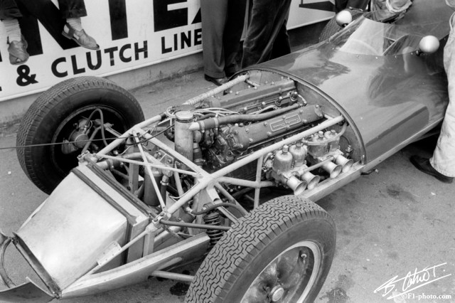 Lotus16_1958_England_01_BC.jpg