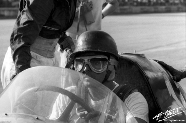 Hill-Phil_1958_Monza_06_BC.jpg