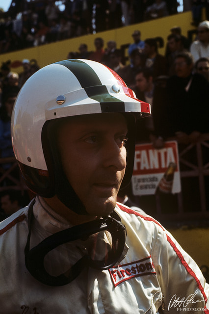 Vaccarella_1970_Targa_01_PHC.jpg