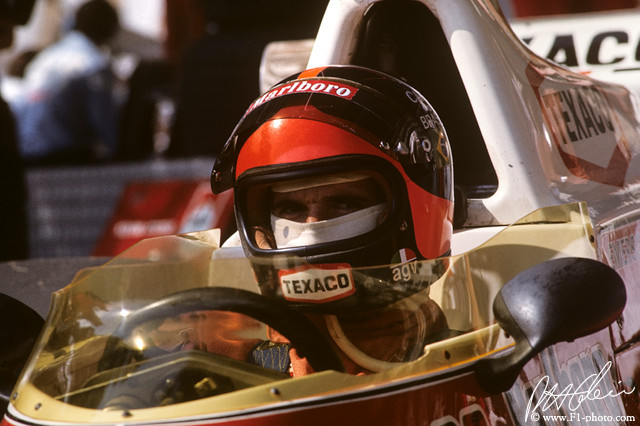 Fittipaldi_1974_Monaco_03_PHC.jpg