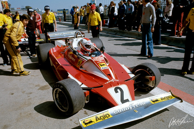 The Cahier Archive - Photo - Regazzoni 1976 Spain 03 PHC - Event:Spain ...