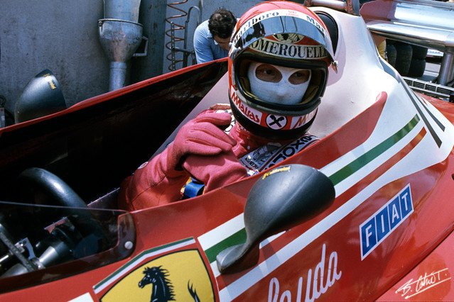 Lauda_1977_USA_02_BC.jpg