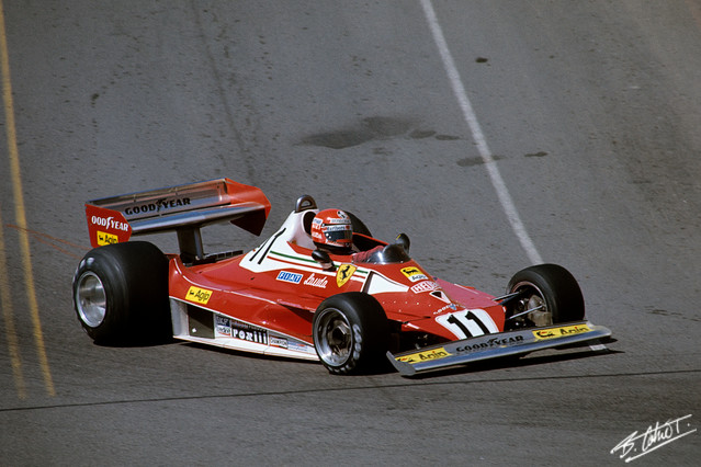 Lauda_1977_USA_03_BC.jpg