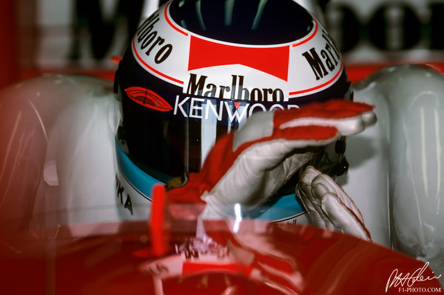 Hakkinen_1996_Australia_02_PHC.jpg