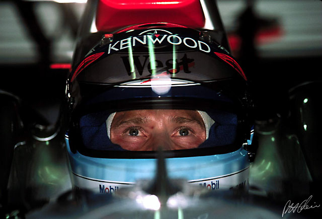 Hakkinen_1997_Brazil_01_PHC.jpg