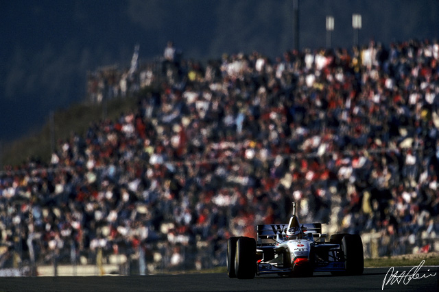 Hakkinen_1997_Nurburgring_01_PHC.jpg