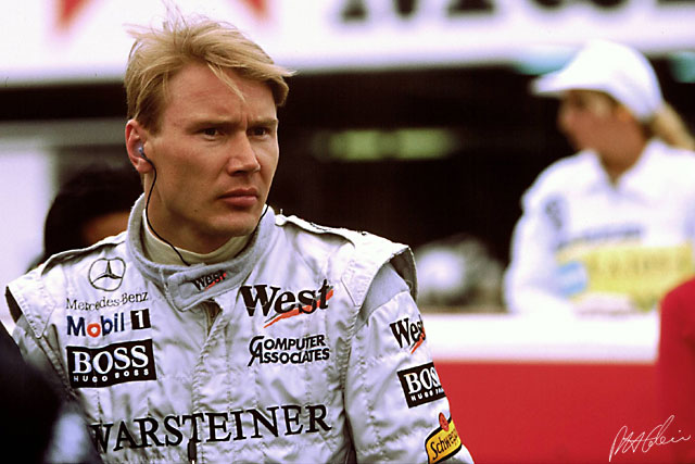 Hakkinen_1998_Argentina_01_PHC.jpg