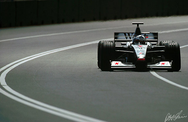 Coulthard_1998_Australia_01_PHC.jpg