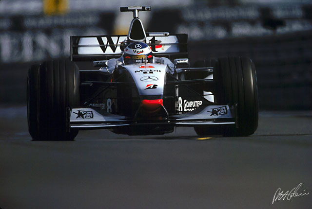 Hakkinen_1998_Nurburgring_02_PHC.jpg