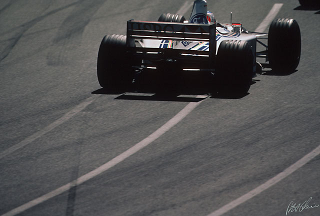 Barrichello_1999_Australia_01_PHC.jpg