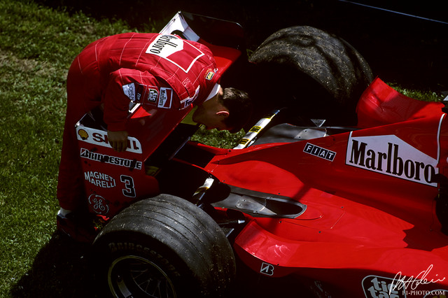 Schumacher_1999_Imola_08_PHC.jpg