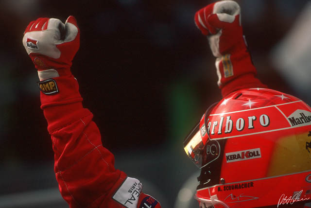 Schumacher_2000_Malaysia_02_PHC.jpg