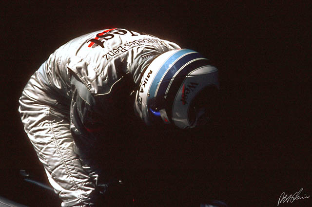 Hakkinen_2001_Brazil_01_PHC.jpg