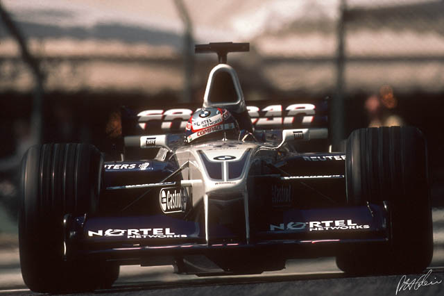 Montoya_2001_Monaco_01_PHC.jpg