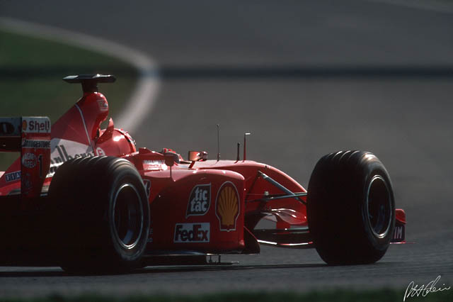 Schumacher_2001_Spain_03_PHC.jpg