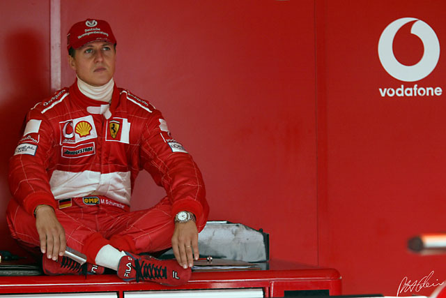 Schumacher_2002_England_02_PHC.jpg