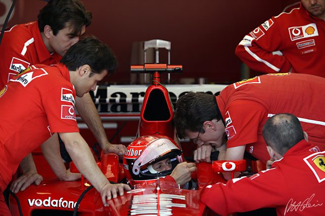 Schumacher_2003_Australia_06_PHC.jpg