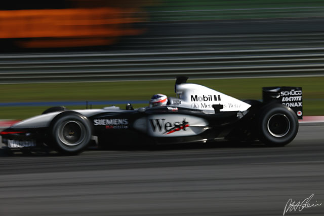 Raikkonen_2003_Malaysia_03_PHC.jpg