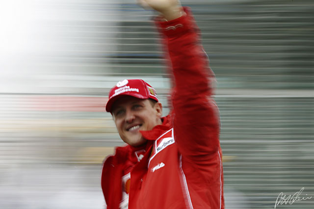 Schumacher_2004_Australia_08_PHC.jpg