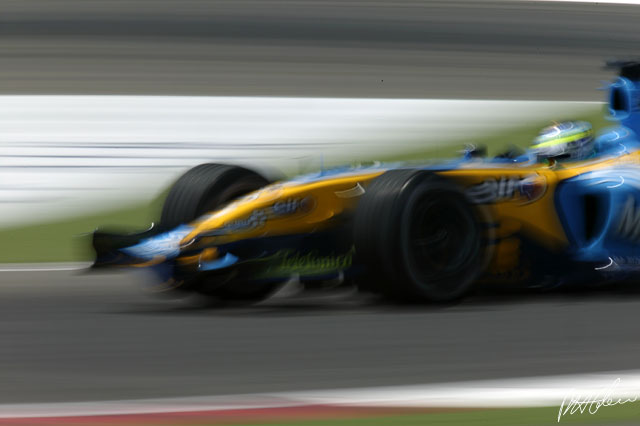 Fisichella_2005_Bahrain_02_PHC.jpg