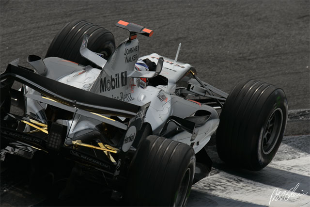 Raikkonen_2005_Brazil_02_PHC.jpg