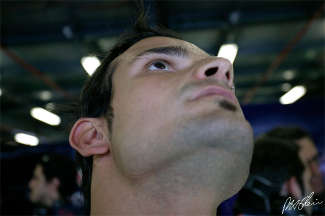 Liuzzi_2006_Australia_02_PHC.jpg