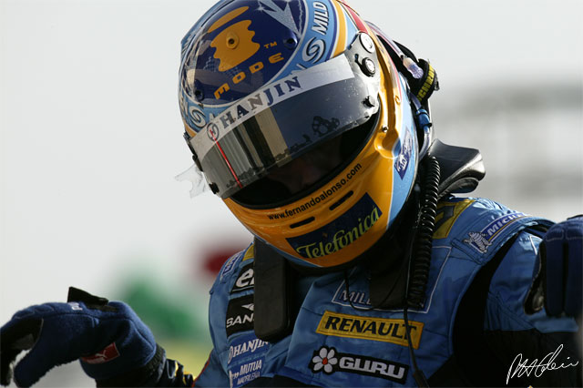 Alonso_2006_Bahrain_01_PHC.jpg