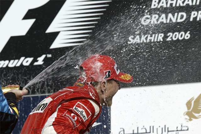 Schumacher_2006_Bahrain_04_PHC.jpg