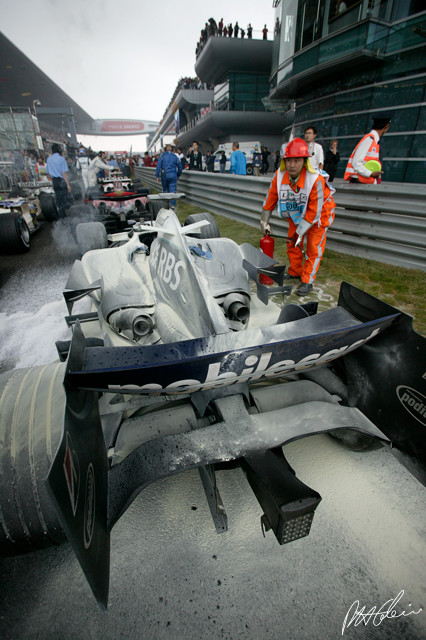 Rosberg_2006_China_01_PHC.jpg