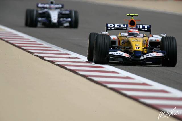 Kovalainen_2007_Bahrain_02_PHC.jpg