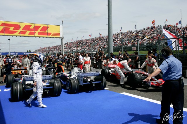 Heidfeld_2007_France_03_PHC.jpg