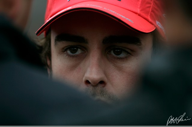 Alonso_2007_Japan_01_PHC.jpg