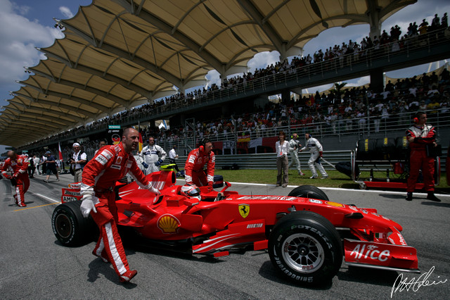 Raikkonen_2007_Malaysia_05_PHC.jpg