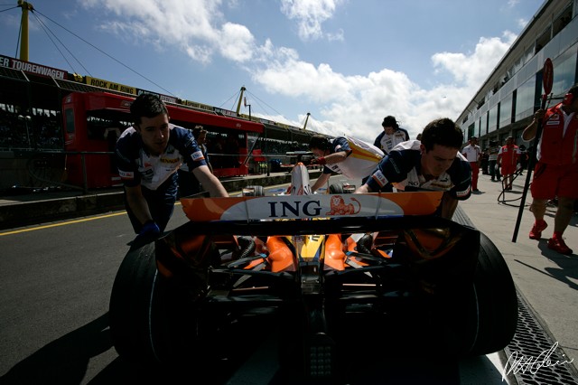 Kovalainen_2007_Nurburgring_04_PHC.jpg