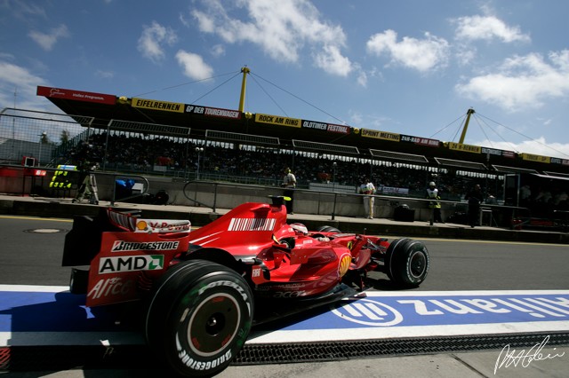 Raikkonen_2007_Nurburgring_06_PHC.jpg