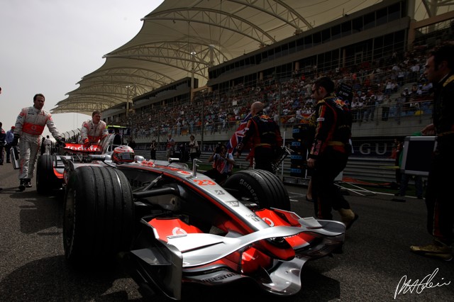 Kovalainen_2008_Bahrain_03_PHC.jpg