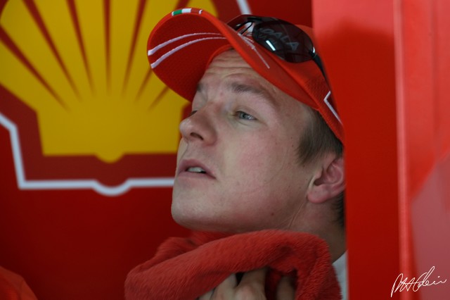 Raikkonen_2008_Bahrain_05_PHC.jpg