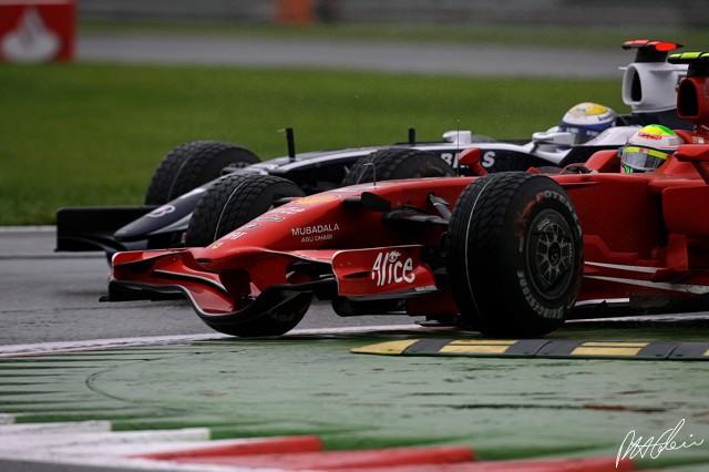 Massa-Rosberg_2008_Italy_01_PHC.jpg