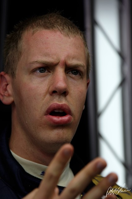 Vettel_2008_Malaysia_02_PHC.jpg