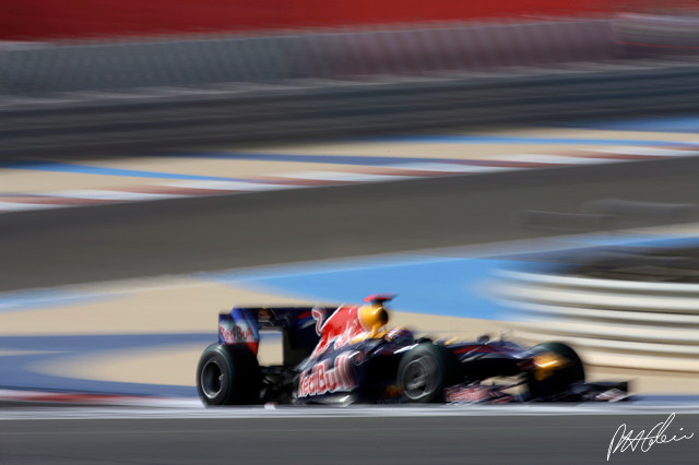 Webber_2009_Bahrain_08_PHC.jpg