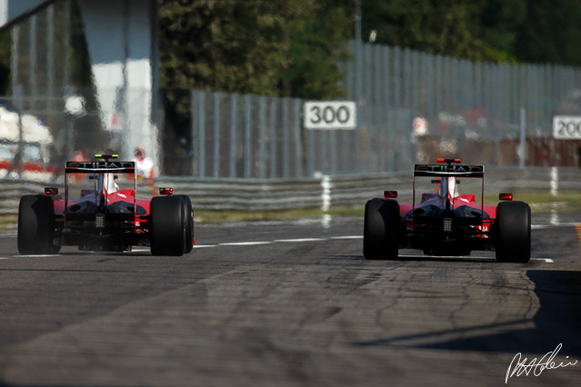 Raikkonen-Fisichella_2009_Italy_01_PHC.jpg