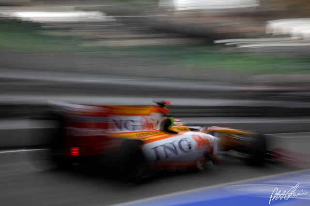 Alonso_2009_Malaysia_01_PHC.jpg