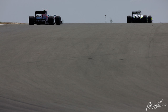 Bourdais-Barrichello_2009_Turkey_01_PHC.jpg