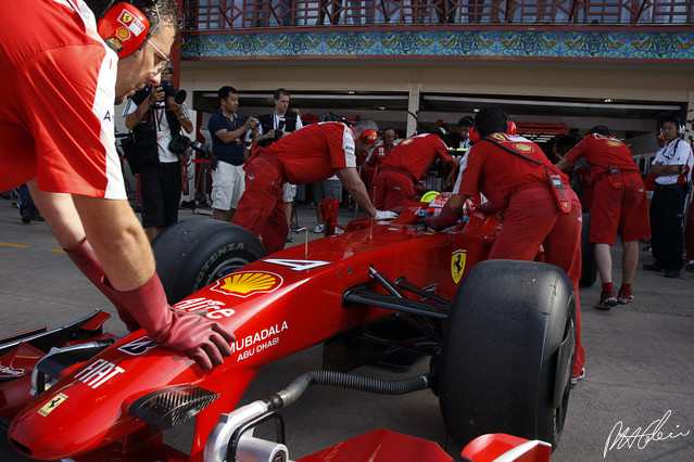 Raikkonen_2009_Valencia_07_PHC.jpg