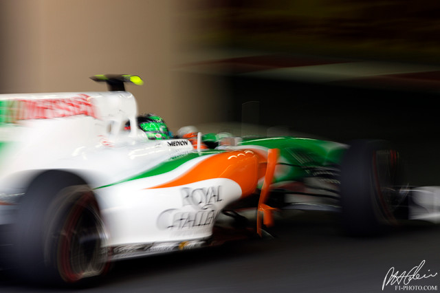 Liuzzi_2010_AbuDhabi_05_PHC.jpg