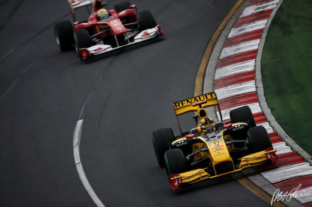 Kubica-Massa_2010_Australia_01_PHC.jpg