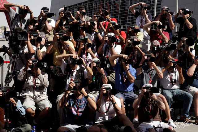 Photographers_2010_Bahrain_01_PHC.jpg