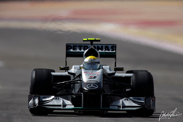 Rosberg_2010_Bahrain_02_PHC.jpg